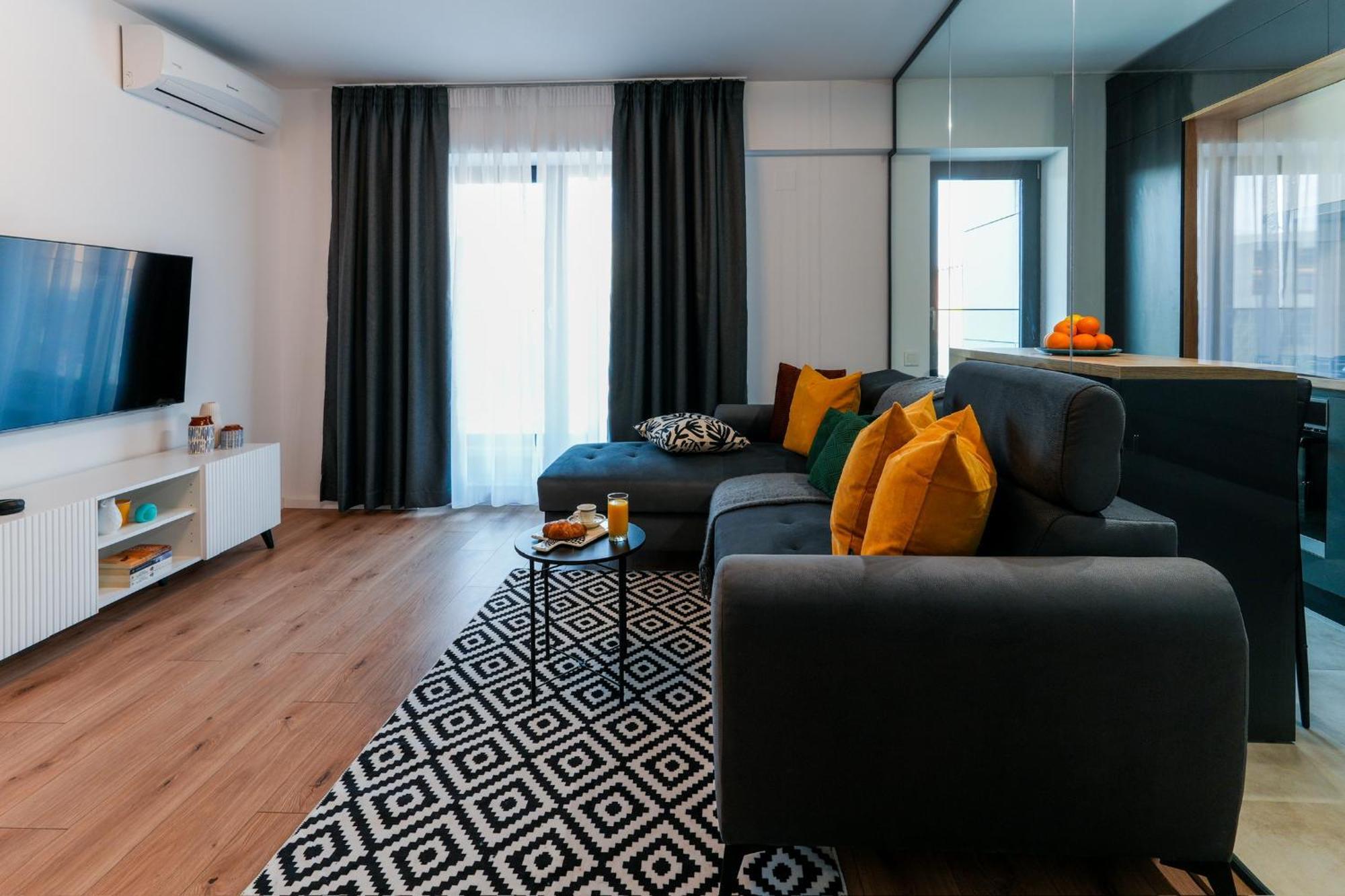 Sandra - Park-View Apt With Balcony & Parking Bükreş Dış mekan fotoğraf